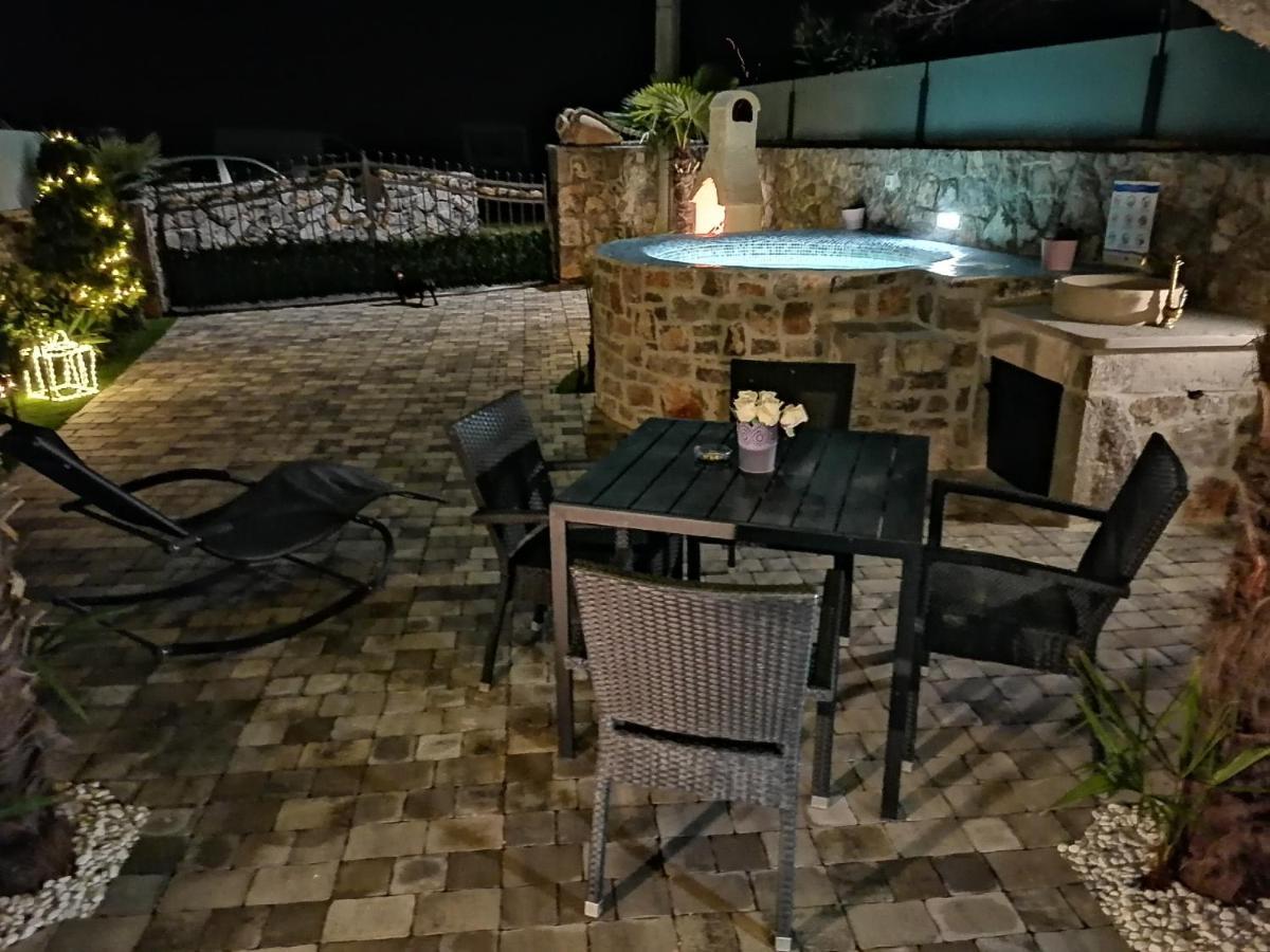 Apartman Brajutovci 26 Kornić Dış mekan fotoğraf